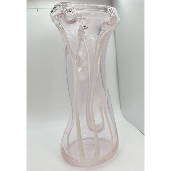 Vase Margie’s Garden Hand Blown Glass Sculpted  Flower Vase Pink &  White - Picture 5 of 10